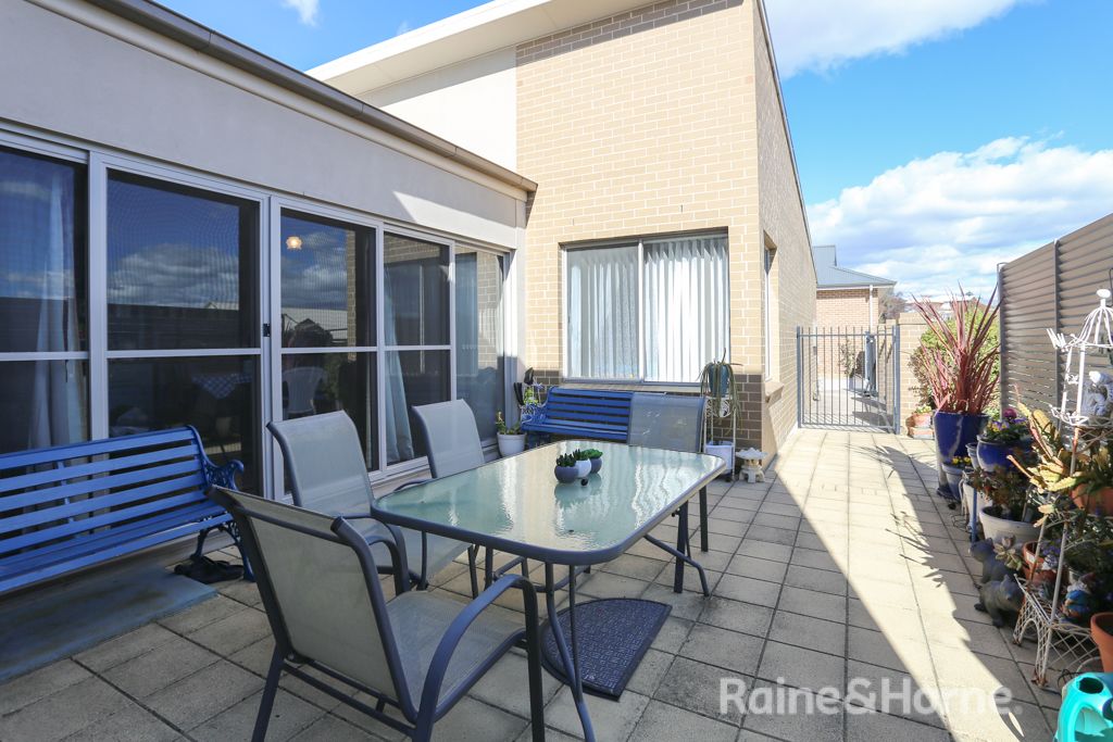 1/17 Marsden Lane, Kelso NSW 2795, Image 2