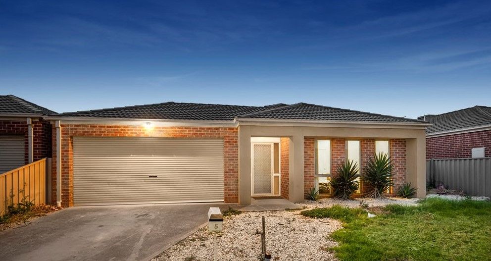 3 bedrooms House in 5 Lazor Street TRUGANINA VIC, 3029