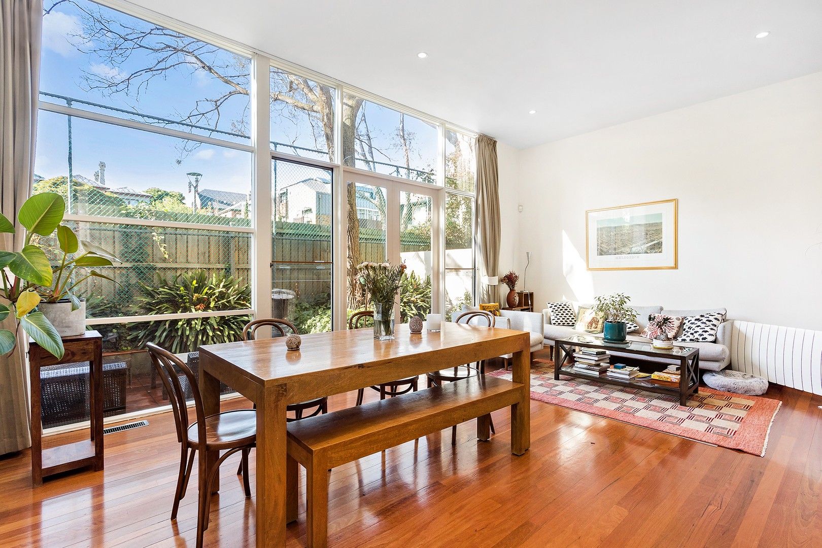 4 bedrooms Townhouse in 8 St Leonards Place ST KILDA VIC, 3182