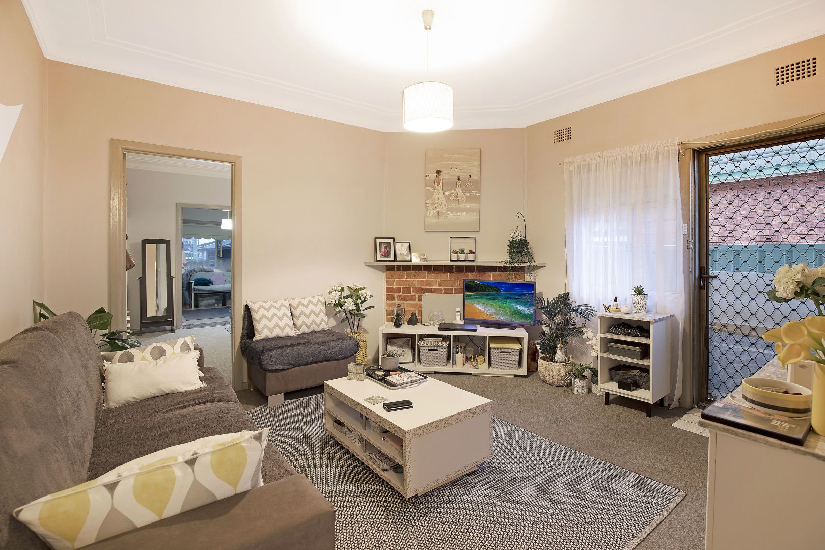 86 Neptune Street, Umina Beach NSW 2257, Image 2