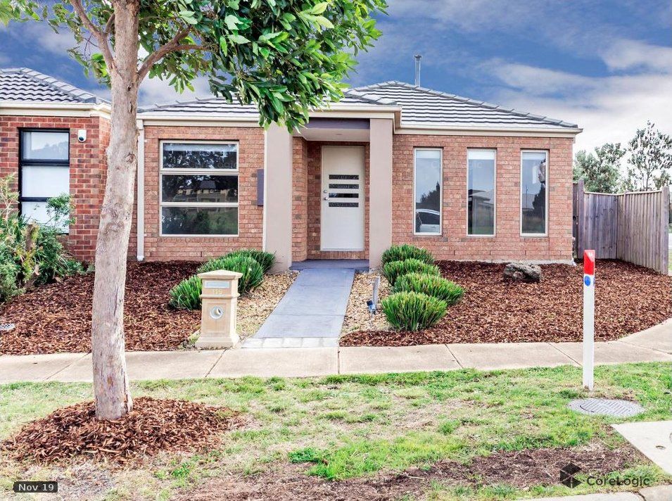 4 bedrooms House in 119 Swamphen Drive WILLIAMS LANDING VIC, 3027