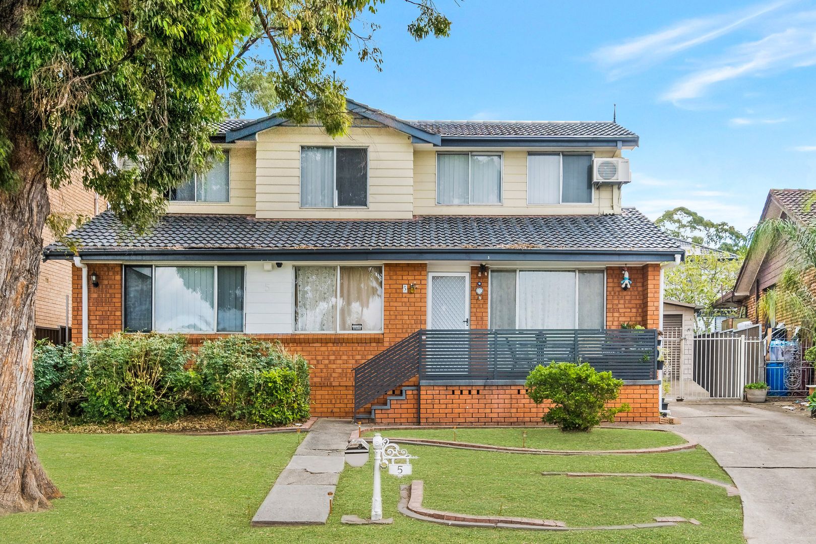 5 Gove Avenue, Green Valley NSW 2168 Domain