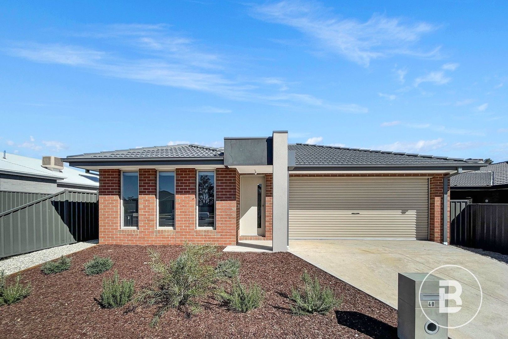 4 bedrooms House in 48 Whirrakee Parade HUNTLY VIC, 3551