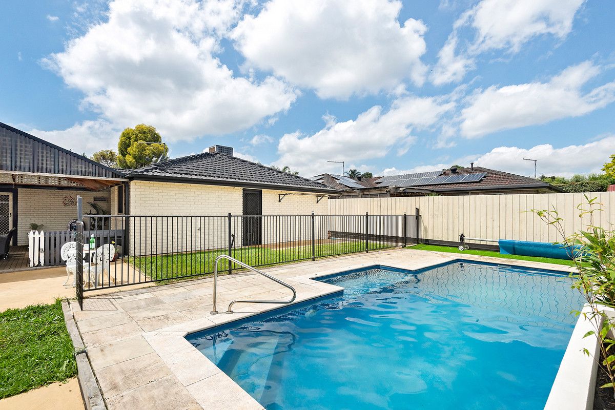 25 Orama Avenue, Carrum Downs VIC 3201, Image 2