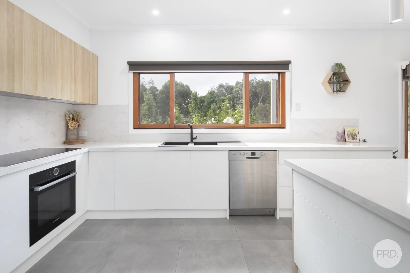 Additional image 4 of 74 Taemore Close, Haddon VIC 3351