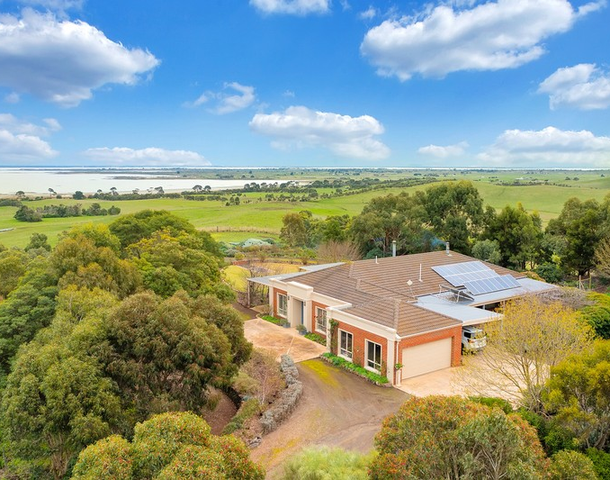 215 Lineens Road, Corunnun VIC 3249