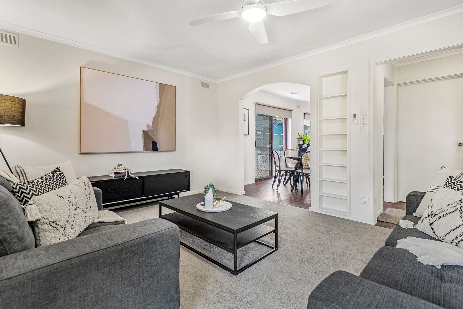 2B William Street, Romsey VIC 3434, Image 2