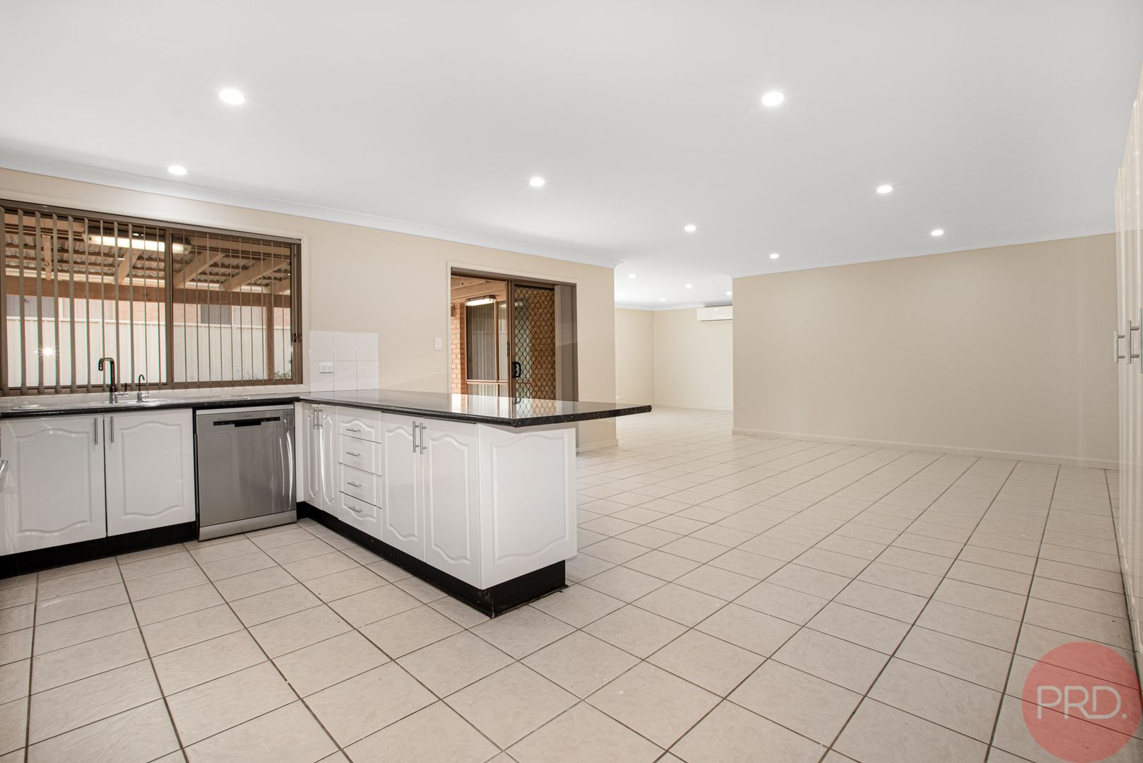 139 Budgeree Drive, Aberglasslyn NSW 2320, Image 2