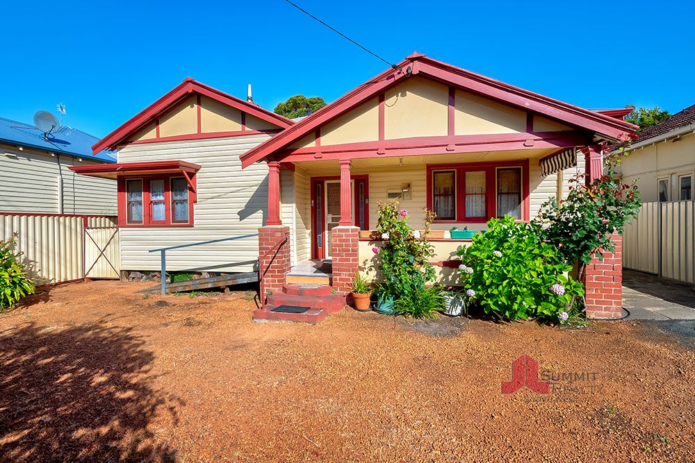 3 bedrooms House in 9 Gladstone Crescent COLLIE WA, 6225