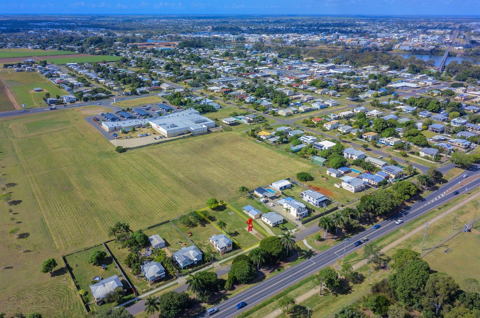 26 Hinkler Avenue, Bundaberg North QLD 4670, Image 2