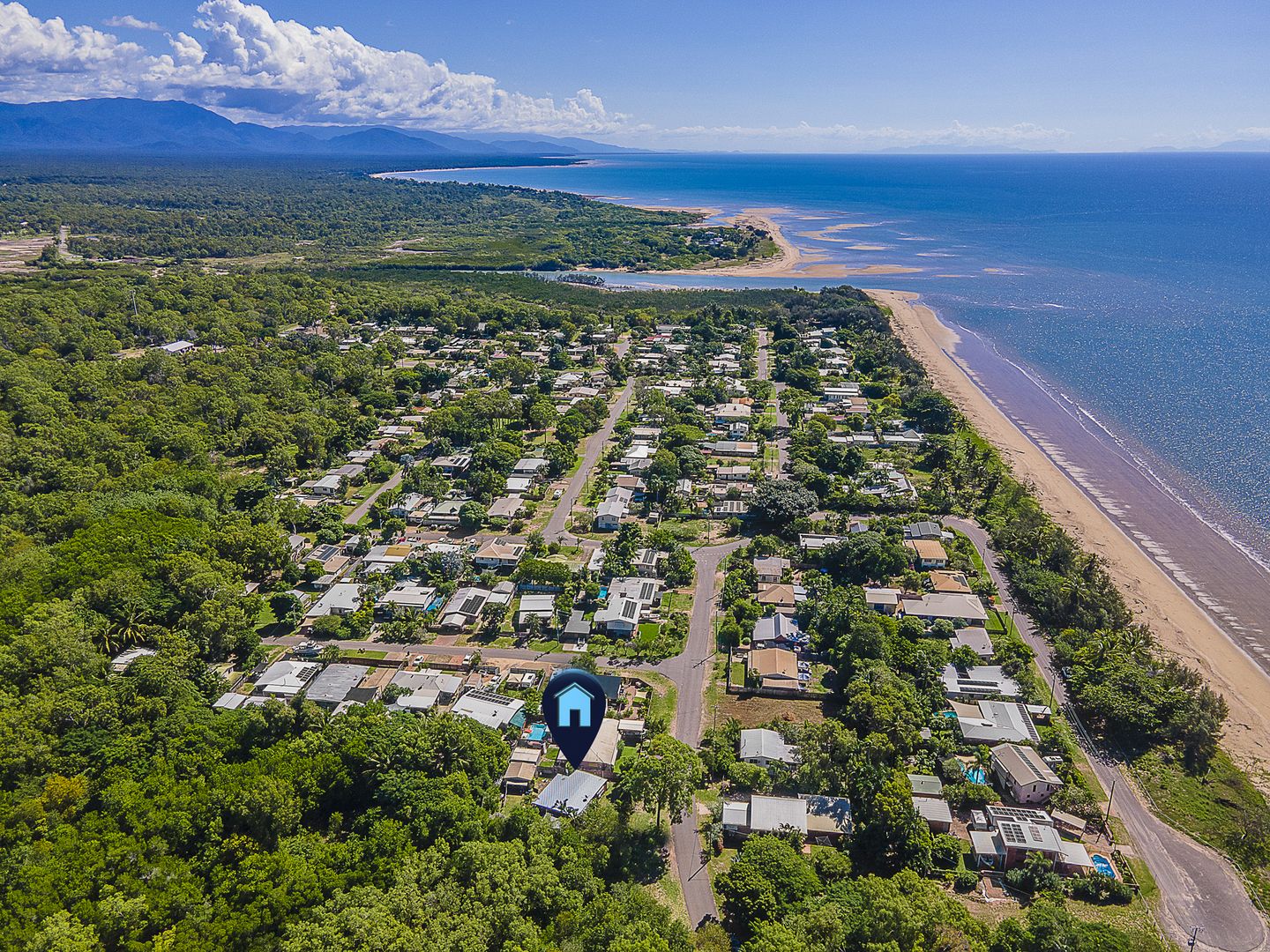 12 Cay Street, Saunders Beach QLD 4818