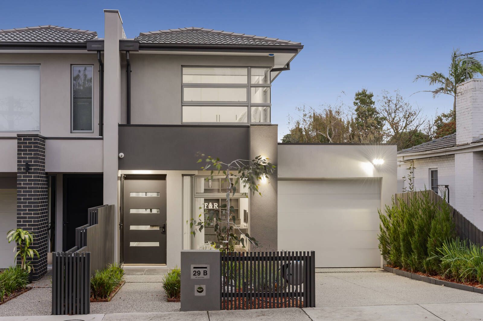 3 bedrooms Townhouse in 29B Flowerdale Road HAMPTON EAST VIC, 3188