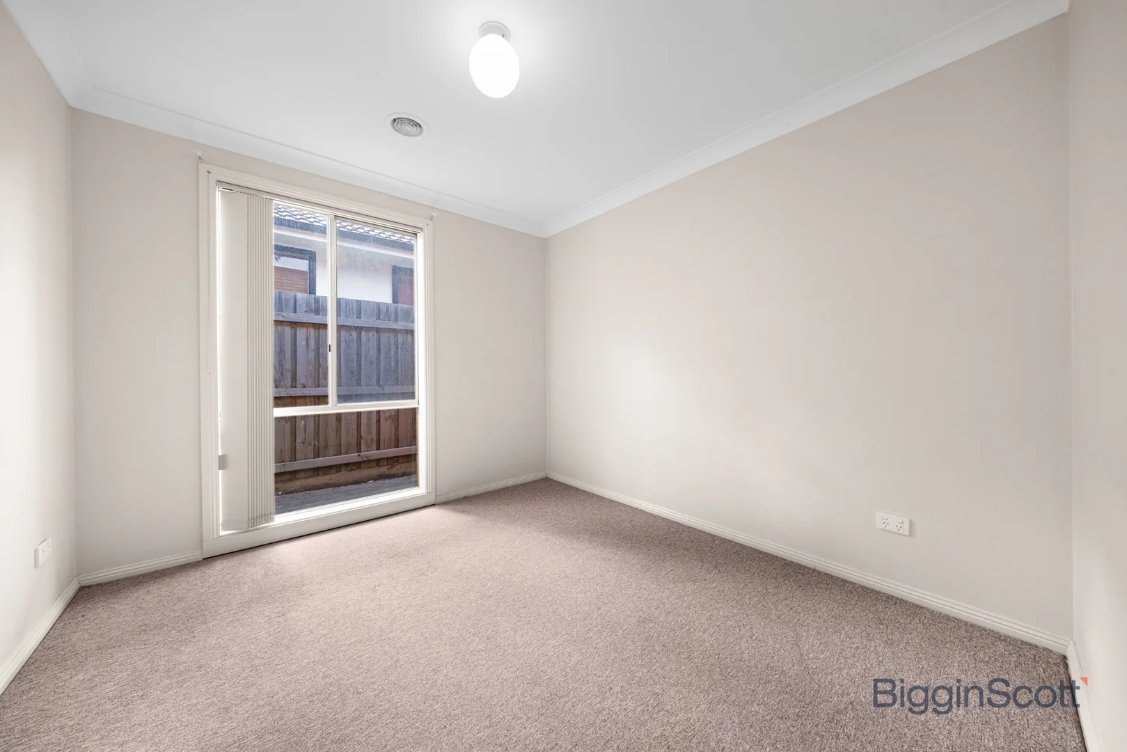 Additional image 7 of 2/122 Shaws Road, Werribee VIC 3030