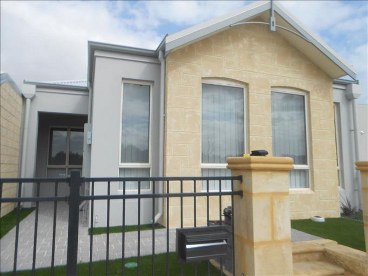 3 bedrooms House in 95 Holdsworth Avenue AVELEY WA, 6069