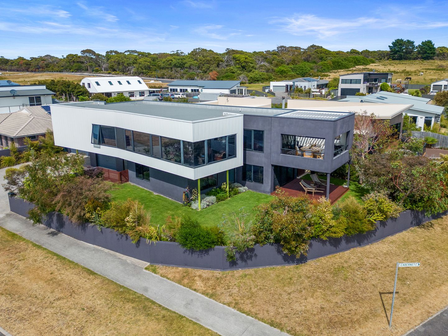 20 Chardonnay Drive, Hawley Beach Property History & Address Research