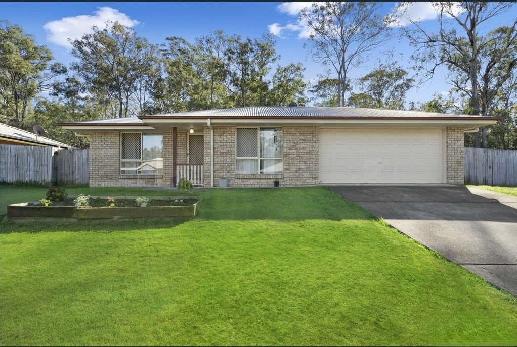 4 bedrooms House in 57 Everglades Drive MORAYFIELD QLD, 4506