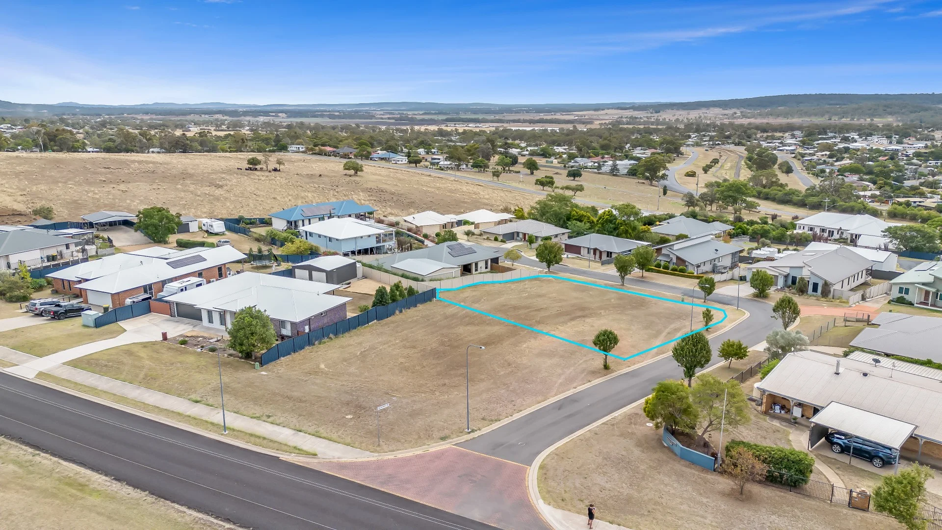 1 Lookout Place, Rosenthal Heights QLD 4370