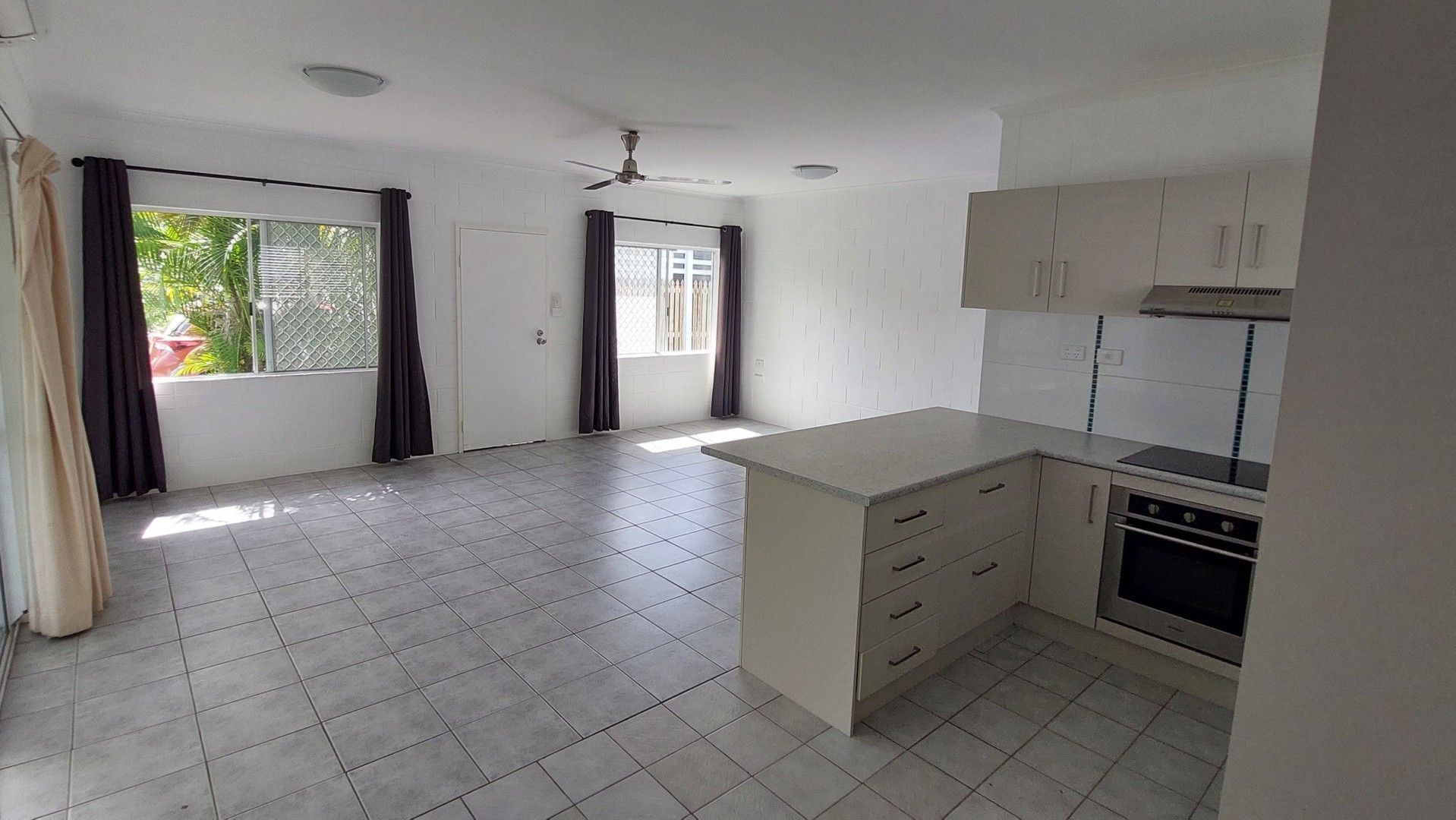 2/15 Nesbit Street, Whitfield QLD 4870 Villa For Rent Domain