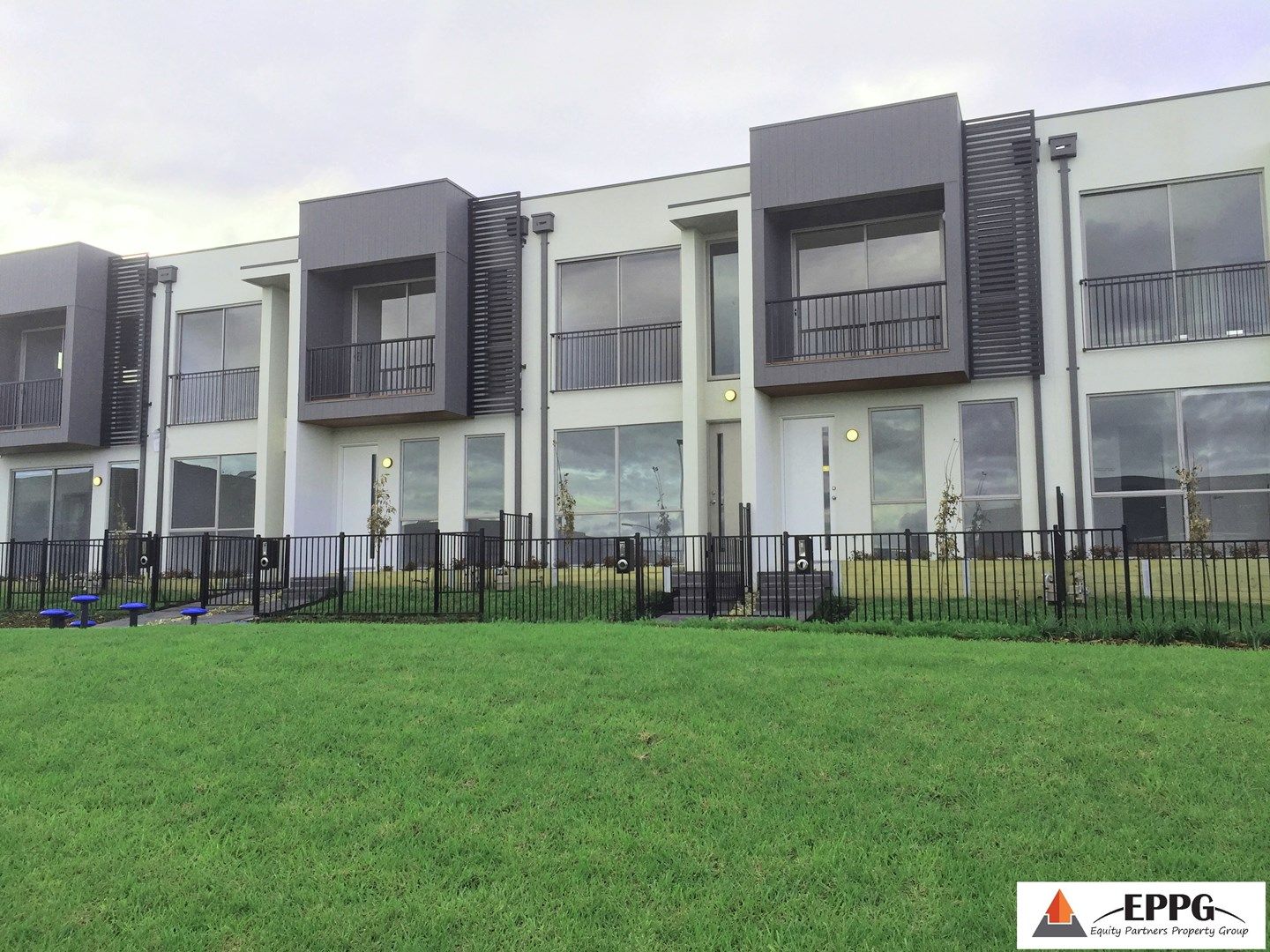 2 bedrooms House in 14 Camera Walk COBURG NORTH VIC, 3058