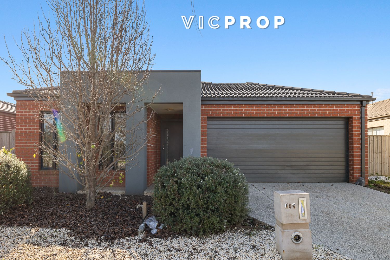 4 bedrooms House in 186 Haze Drive POINT COOK VIC, 3030
