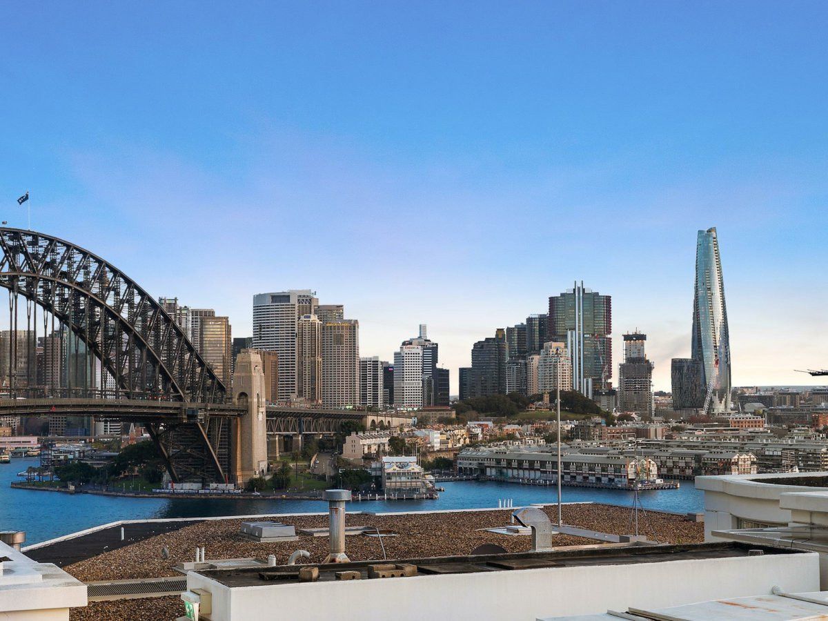 1 bedrooms Apartment / Unit / Flat in 1704/30 Glen Street MILSONS POINT NSW, 2061