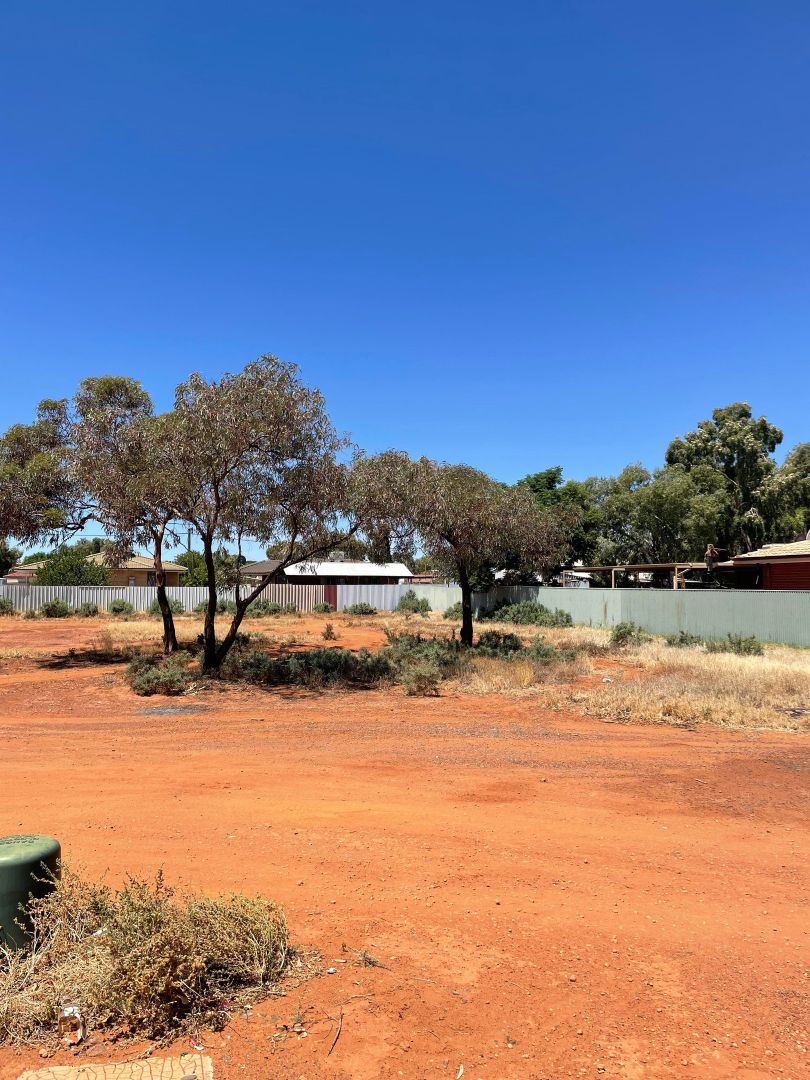 13 Phoenix Place, South Kalgoorlie WA 6430, Image 2