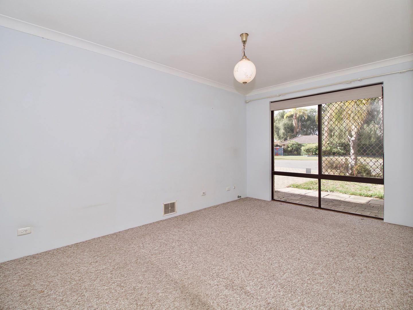 14b Mariner Place, Cooloongup WA 6168, Image 2