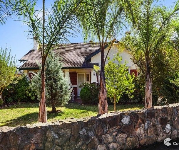 4 bedrooms House in 50 Outer Crescent BRIGHTON VIC, 3186