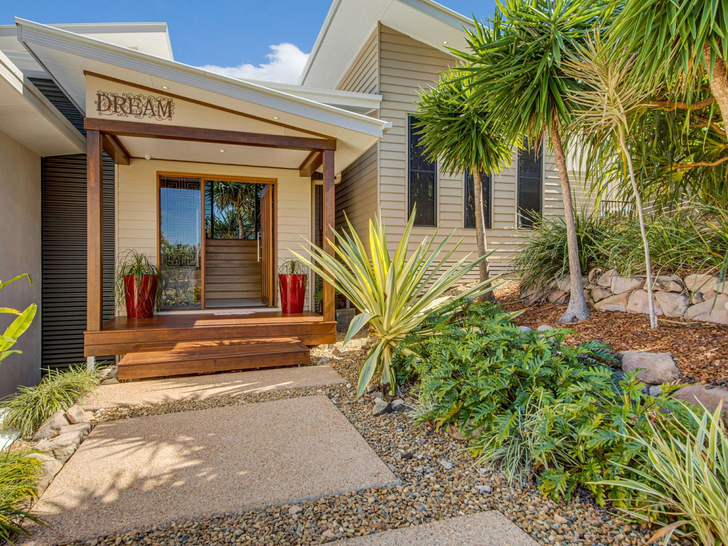 7 Corimba Parade, Boyne Island QLD 4680, Image 1