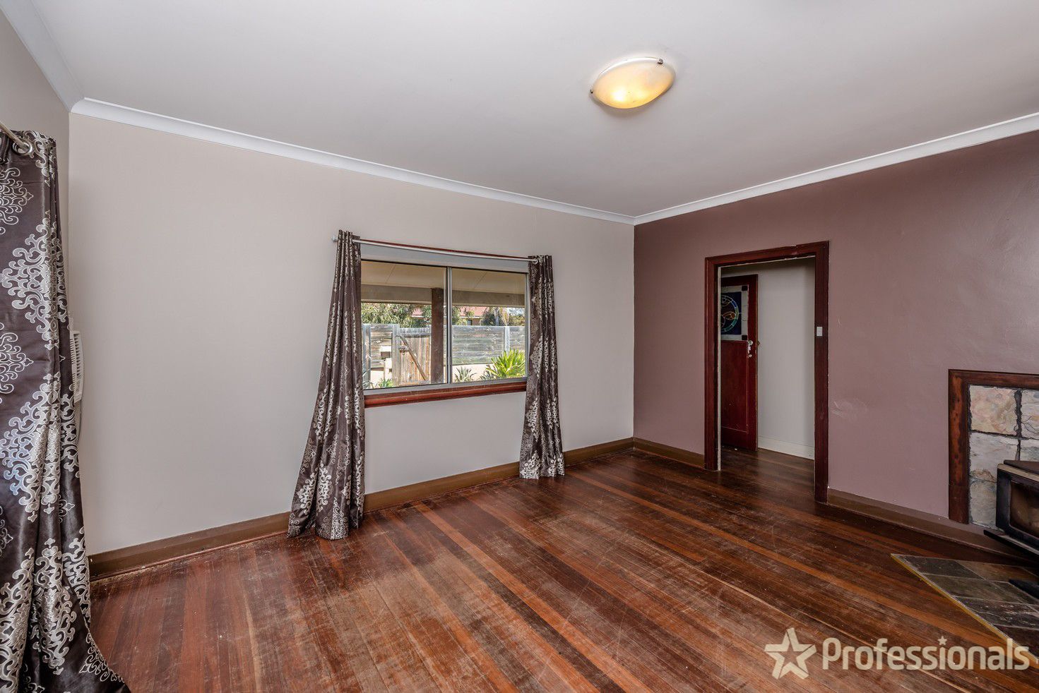 263 Fifth Street, Wonthella WA 6530, Image 2