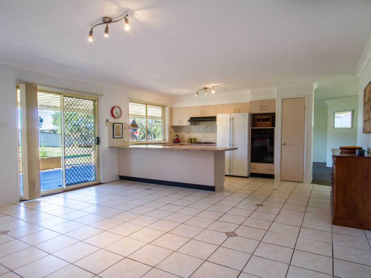 185 Wine Country Drive, Nulkaba NSW 2325, Image 2