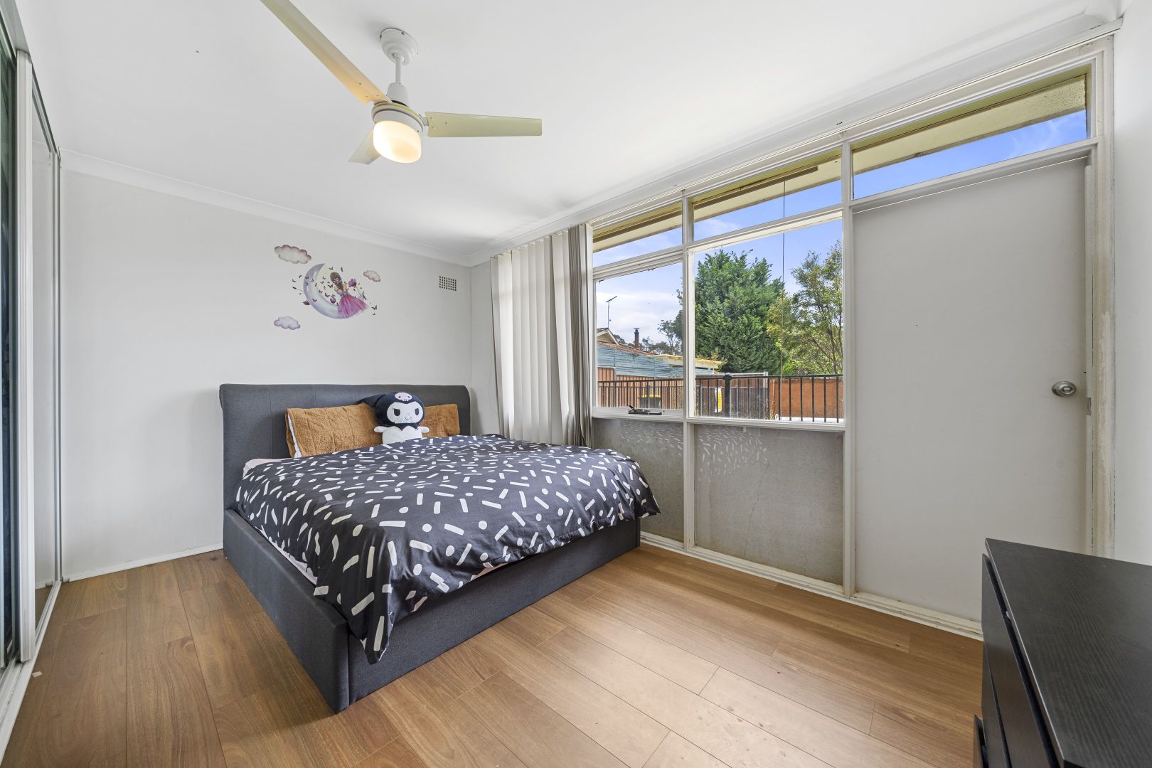 12 Brudenell Avenue, Leumeah NSW 2560, Image 1