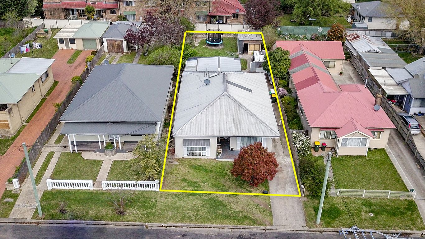 24 Hoskins Street, Moss Vale NSW 2577, Image 1