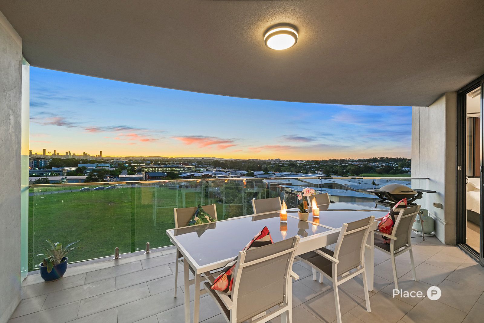 2304/1918 Creek Road, Cannon Hill QLD 4170, Image 2
