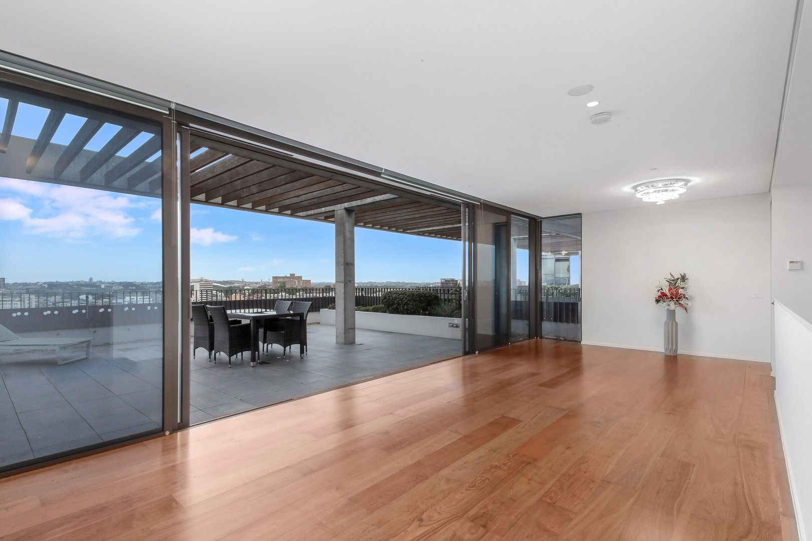 3 bedrooms Apartment / Unit / Flat in Penthouse 1805/8 Park Lane CHIPPENDALE NSW, 2008