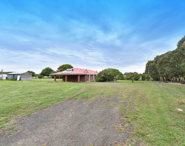 2 Toomeys Lane, Chintin VIC 3756