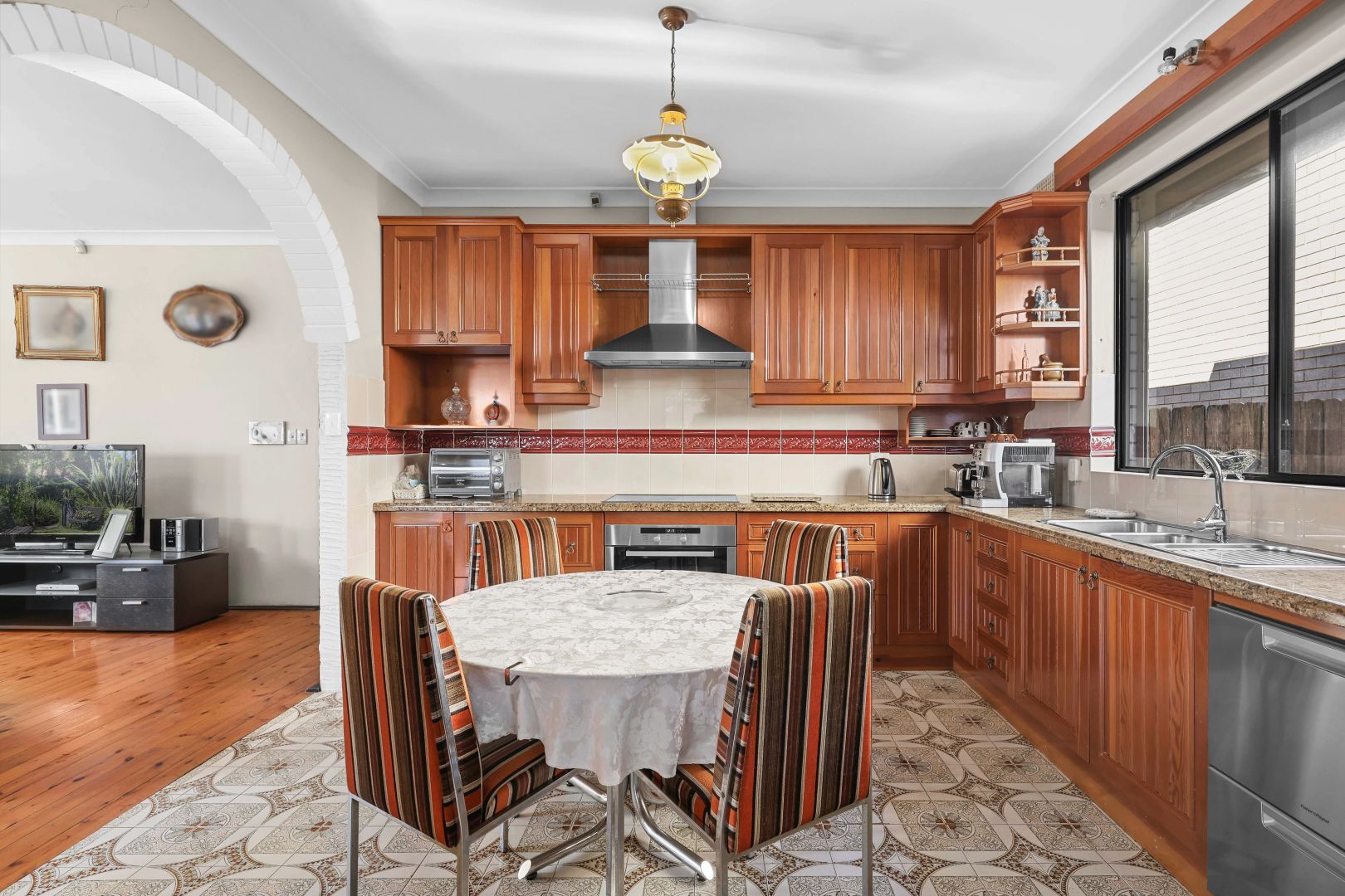 Sold 11 Collingwood Avenue, Earlwood NSW 2206 on 13 Sep 2023