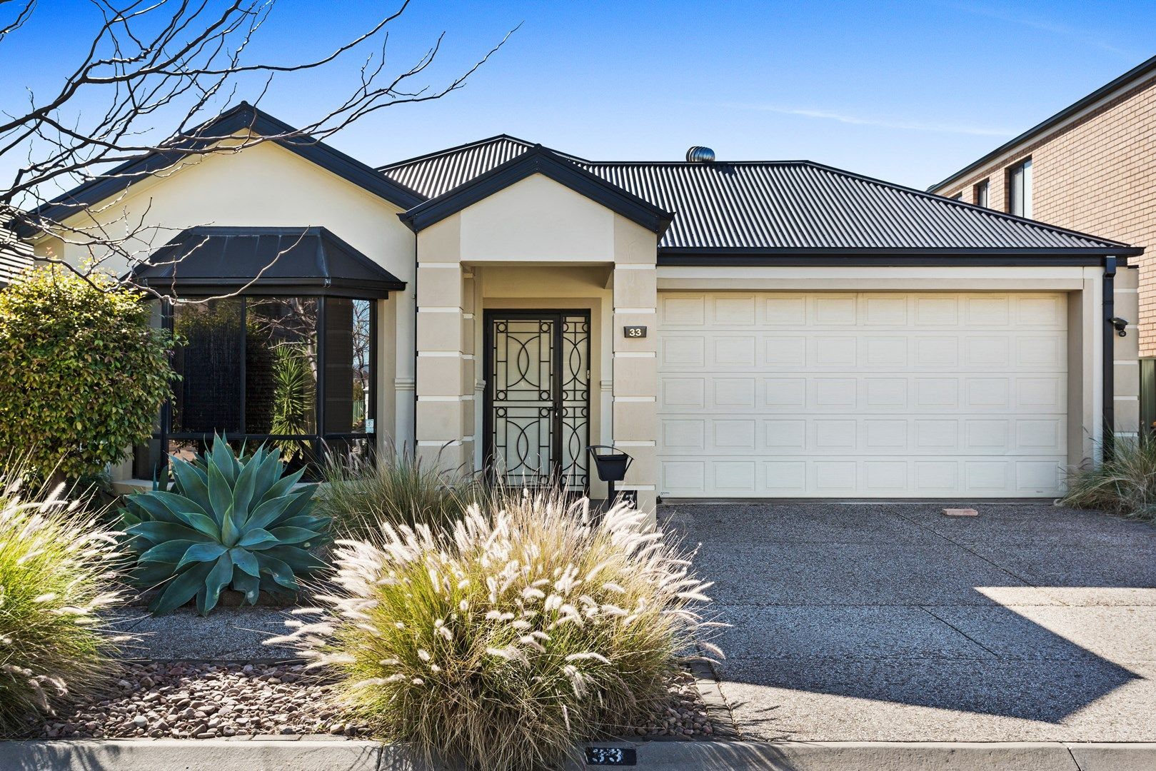 4 bedrooms House in 33 Lord Howe Crescent MAWSON LAKES SA, 5095