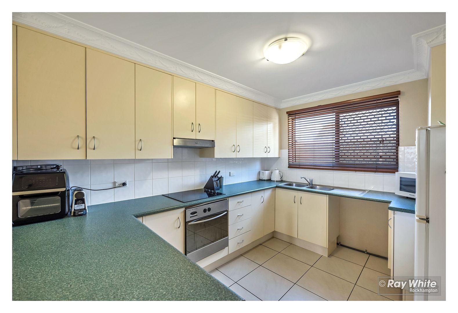 2/29 Church Street, Allenstown QLD 4700, Image 2