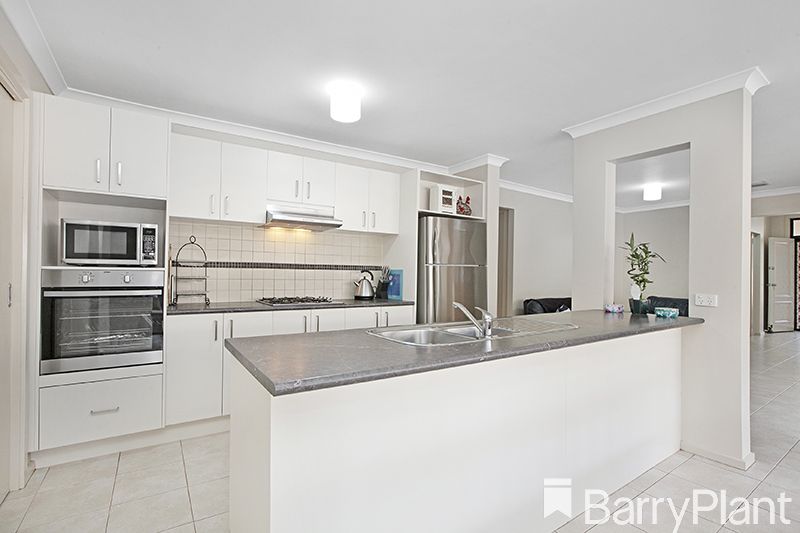 110 Williamsons Road, South Morang VIC 3752, Image 2