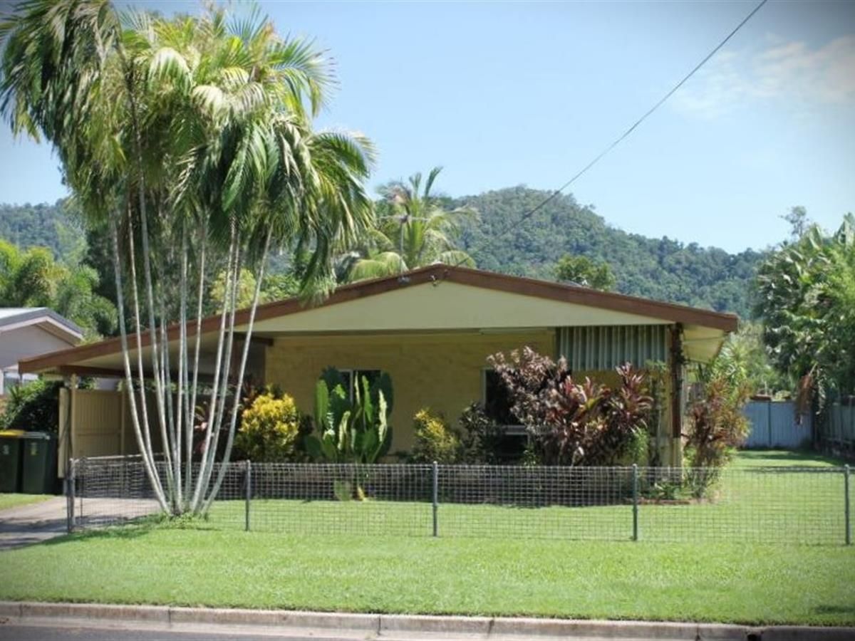 3 bedrooms House in 50 Russell Street EDGE HILL QLD, 4870