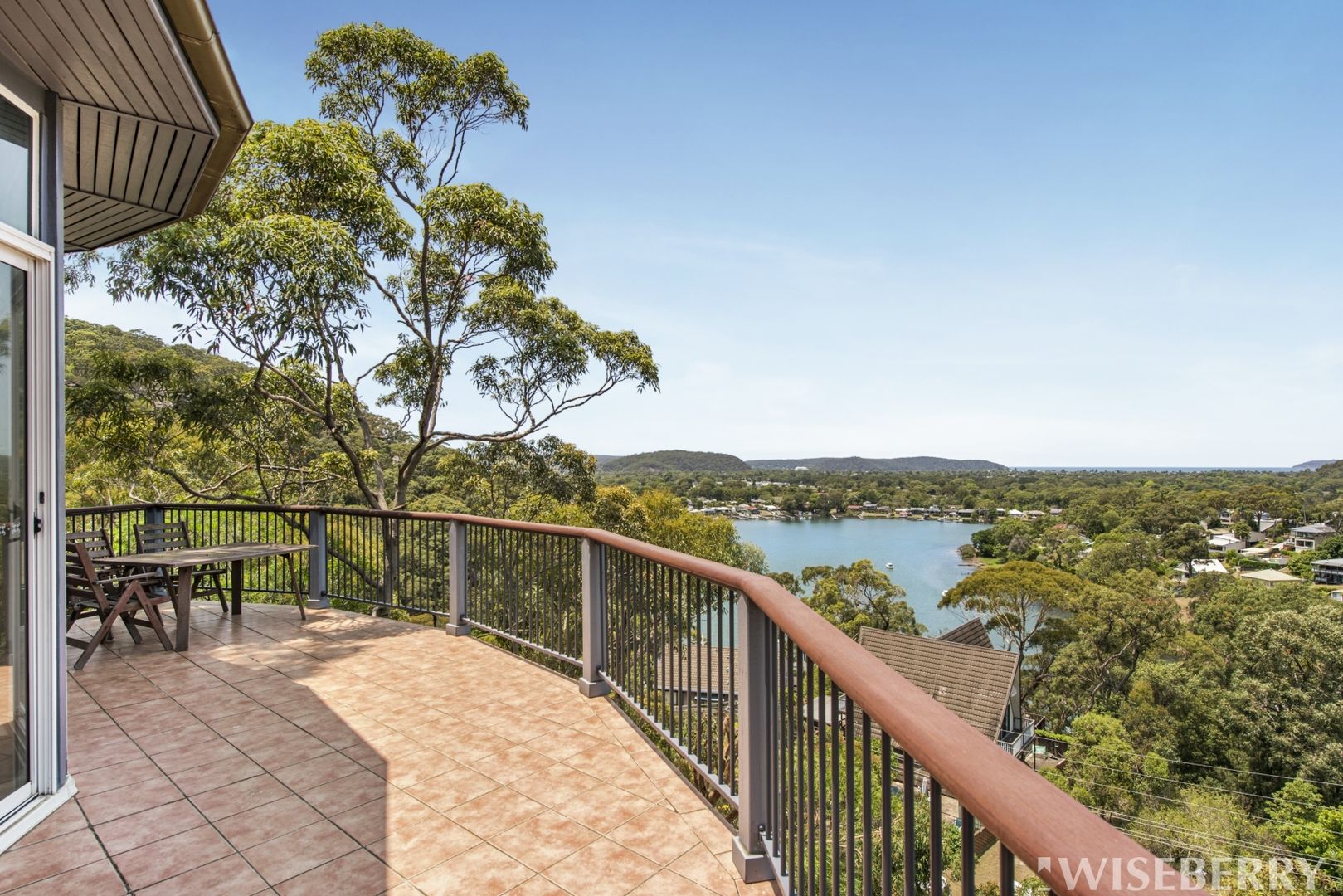 18 Banyo Close, Horsfield Bay NSW 2256, Image 1