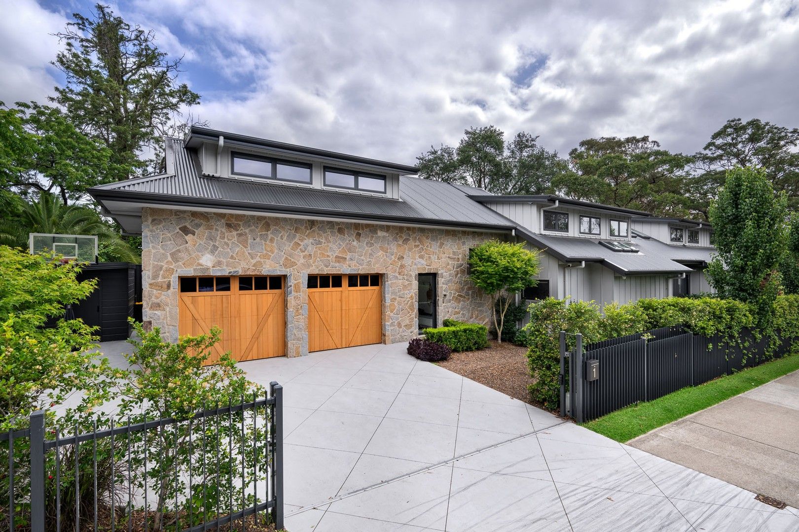 4 bedrooms House in 1 Lucasville Road GLENBROOK NSW, 2773