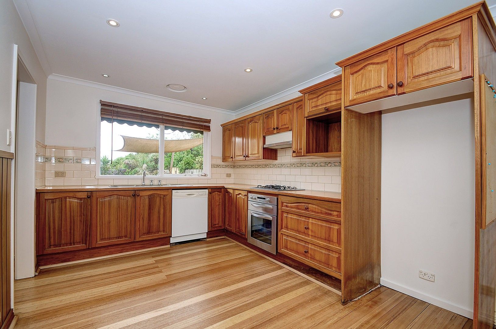 4 bedrooms House in 18 Merrill Street MULGRAVE VIC, 3170