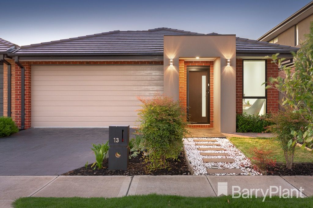 13 Weatherall Way, Keysborough VIC 3173, Image 0