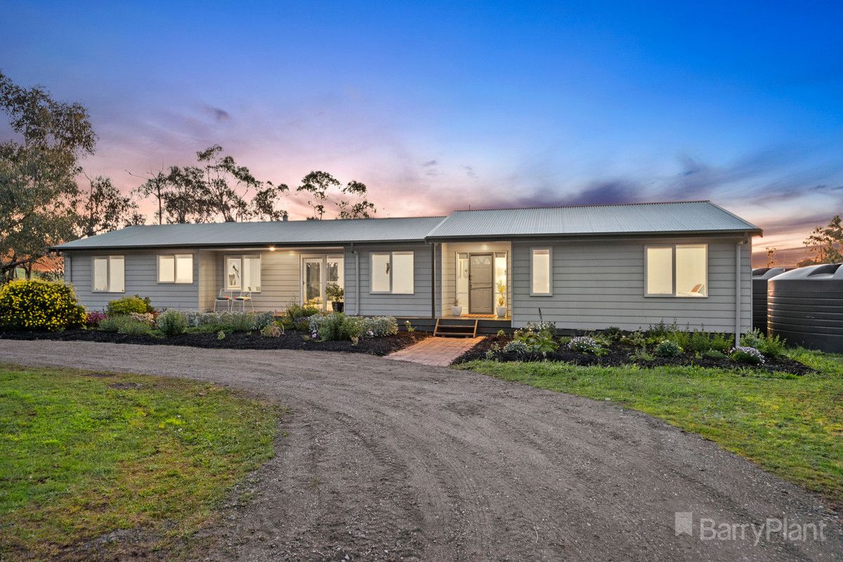 215 Stock Road, Drouin West VIC 3818, Image 1