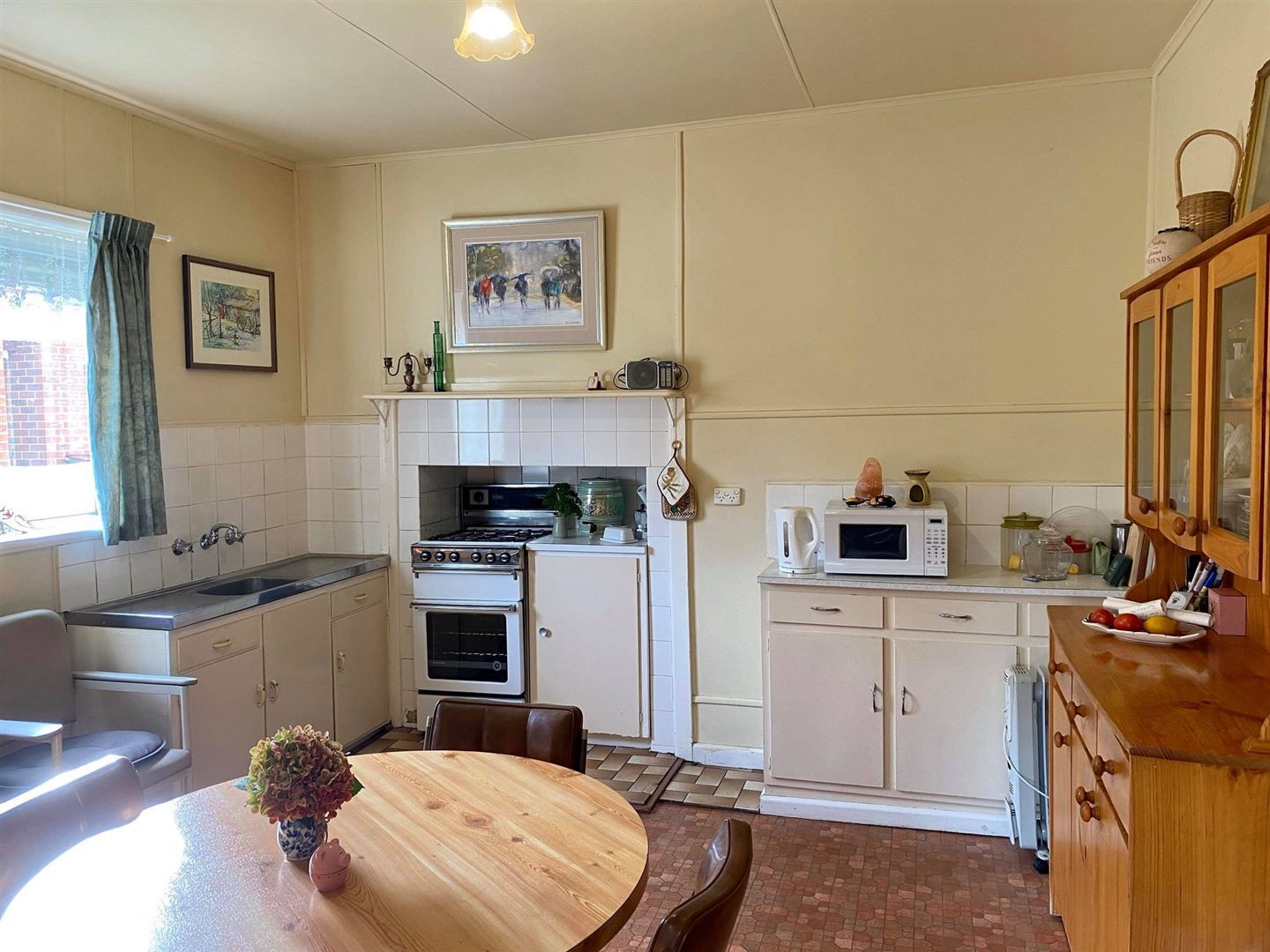 14 Roberts Street, Casterton VIC 3311, Image 1