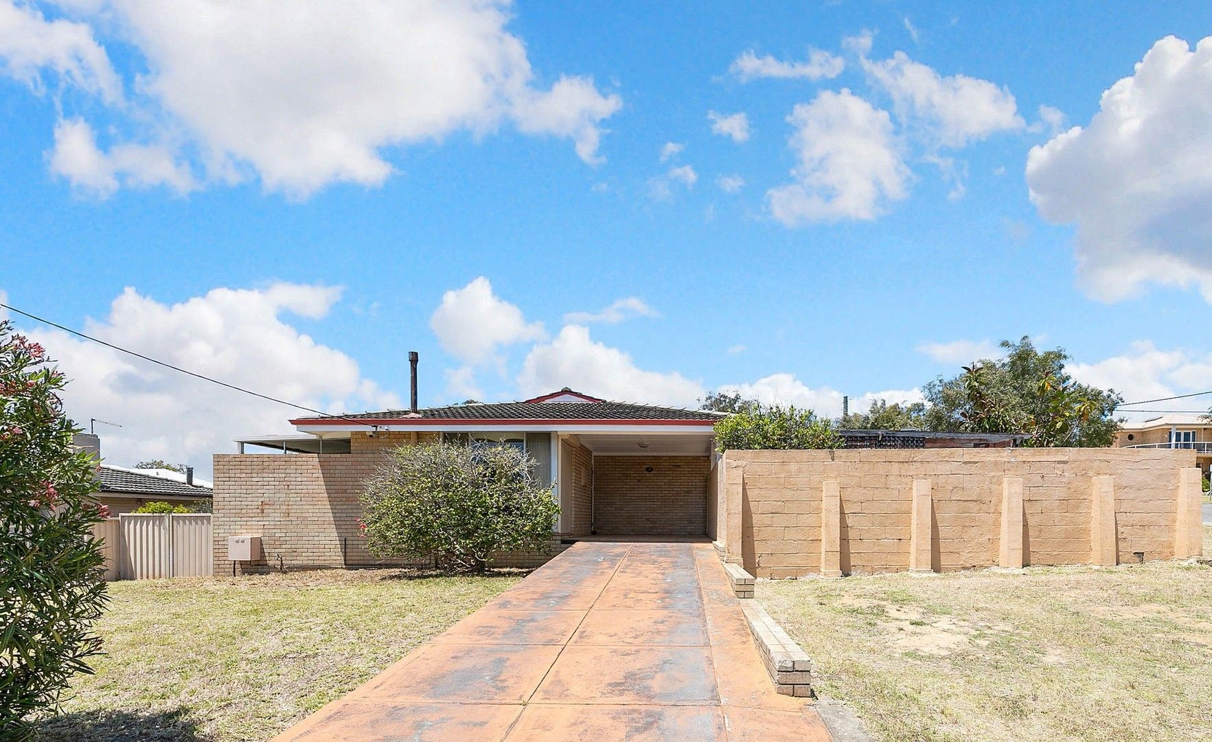 3 bedrooms House in 2 Pass Crescent BEACONSFIELD WA, 6162