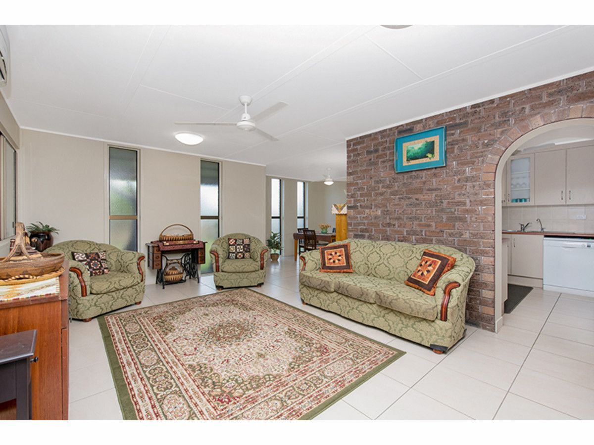 15 Champagne Crescent, Kelso QLD 4815, Image 2
