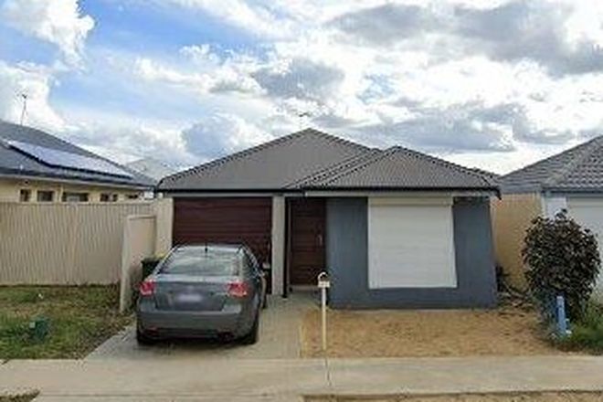 Picture of 32 Siltstone Road, HAYNES WA 6112